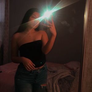 Meet your Posher, Dayana